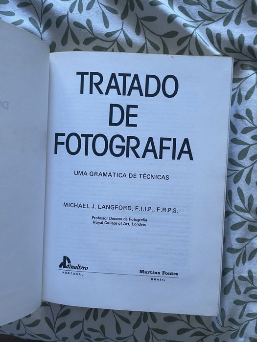 Coleção de Livros Vintage "Colecção Fotografia" (2 Volumes) - Capa Dura