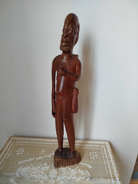 Antiga Escultura em madeira, origem Africana