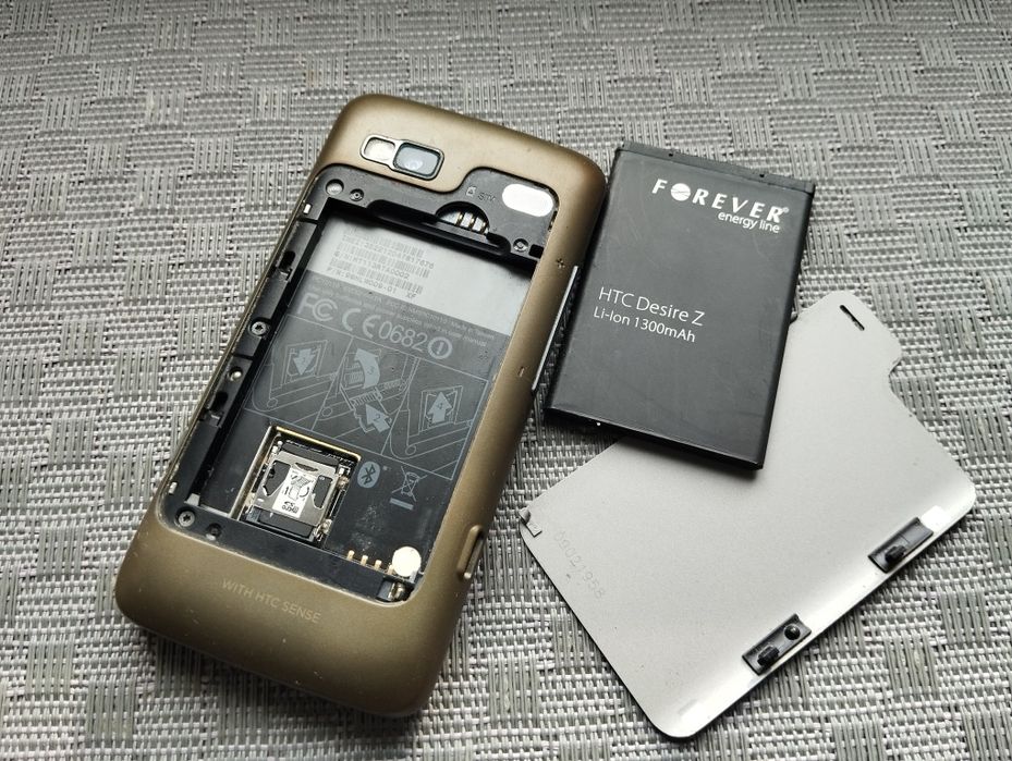 HTC Desire Z- Super Stan