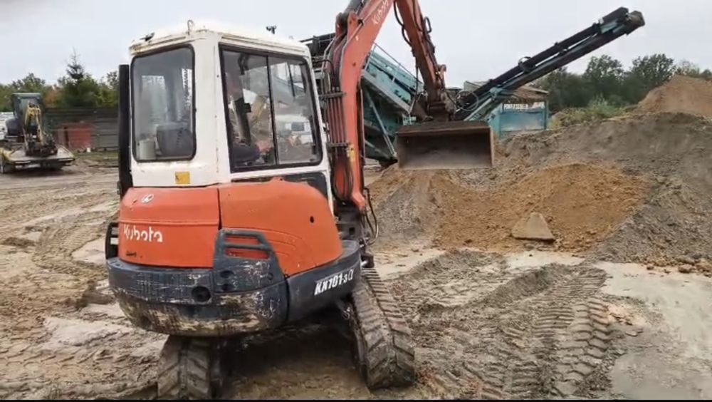 Екскаватор kubota kx -101 3 a  . 3520 кг