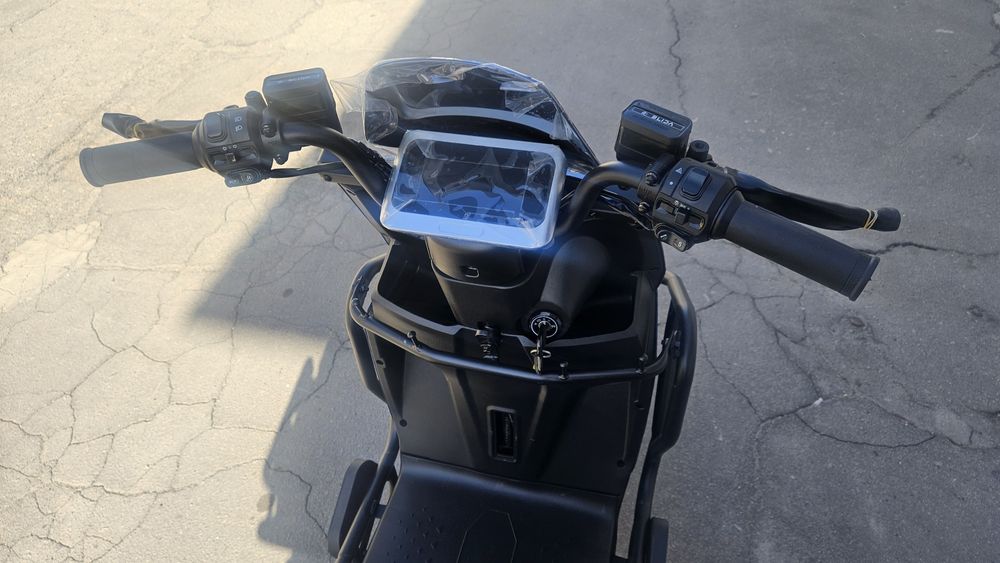 Електричний мопед Corso Bullet 2500W 72V40Ah72V/4