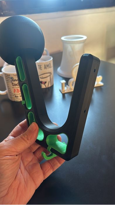 Suporte de parede para capacete, chave e casaco