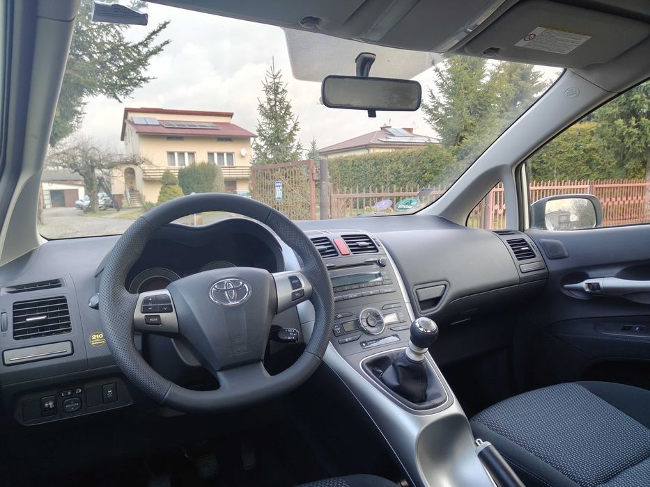 Toyota Auris 1.6 VVTI