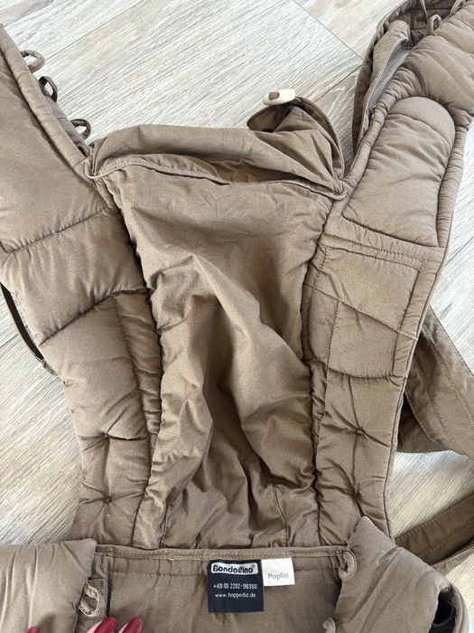 Nosidlo ergonomiczne Bondolino Popelina brązowe z kleksem