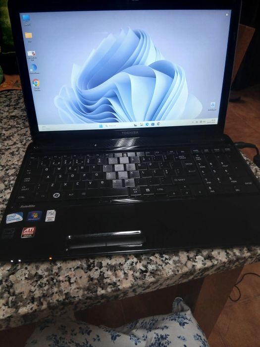 Portatil toshiba