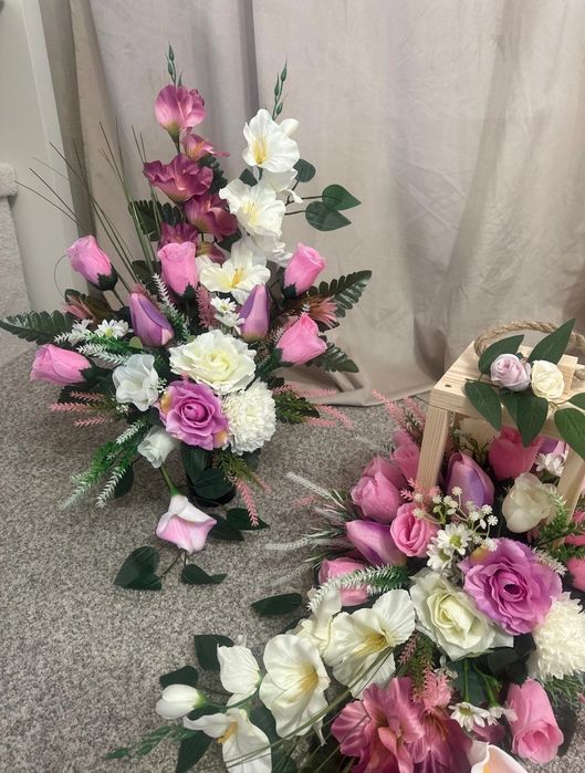 Komplet kwiatów na grób