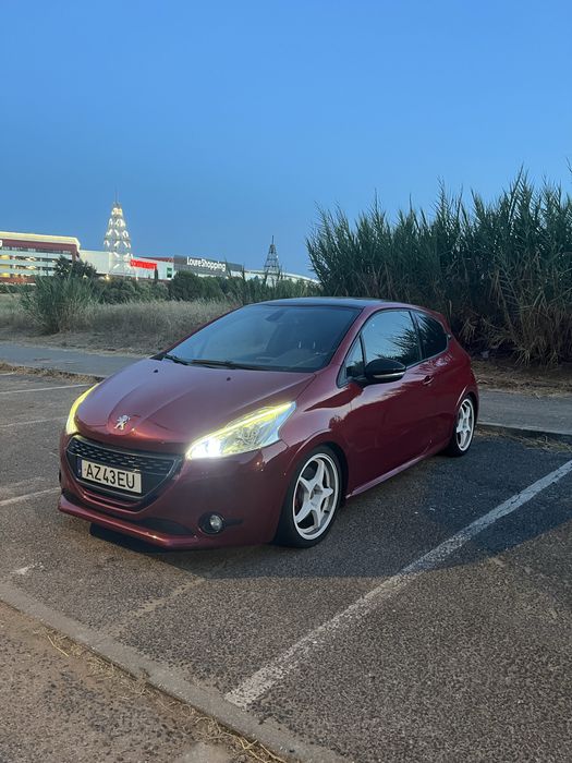 Peugeot 208 gti
