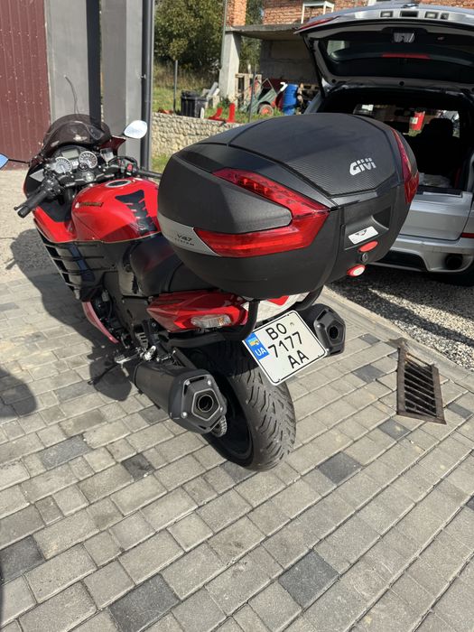 Крепление центрального мотокофра GIVI для Kawasaki ZX14 / ZZR 1400