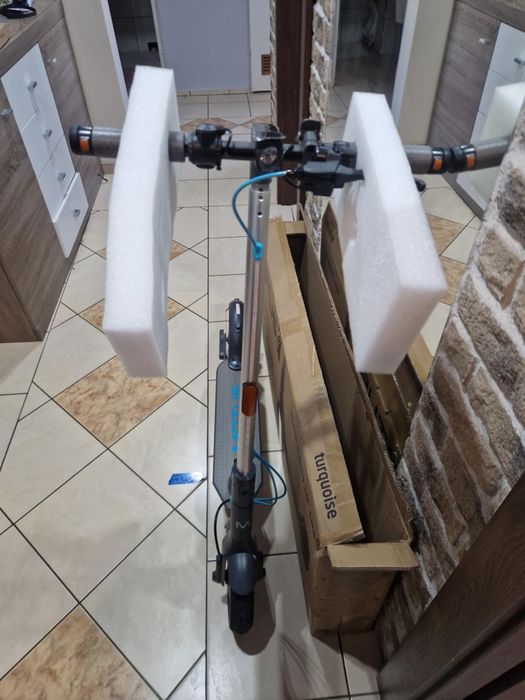 Hulajnoga elektryczna Motus Scooty 10” Lite/nowa