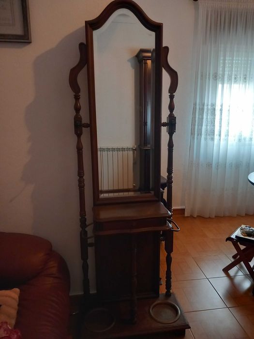 Bengaleiro com espelho