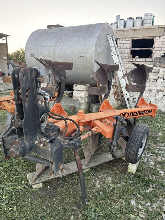 Плуг Полигон 3+1