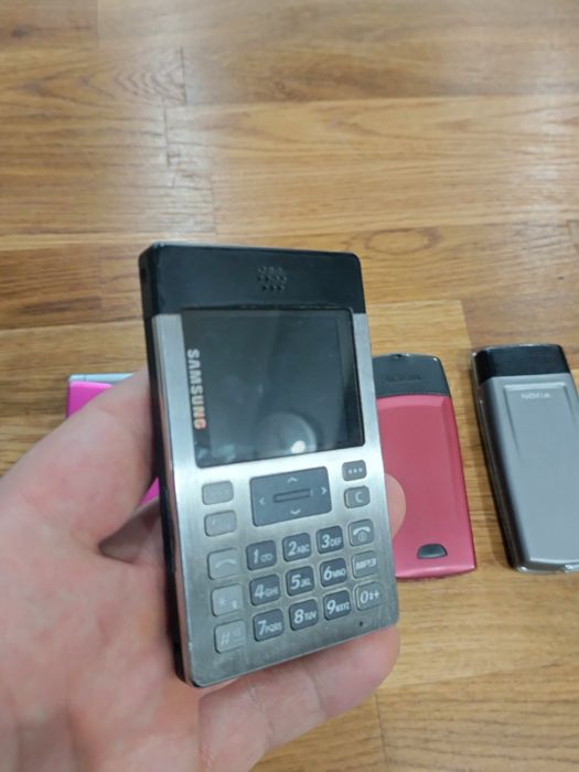 Stare telefony Tylko Zamiana