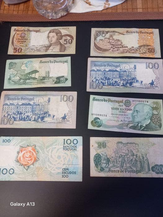 Lote de 8 notas de Escudos-Banco Portugal

Para venda individual co