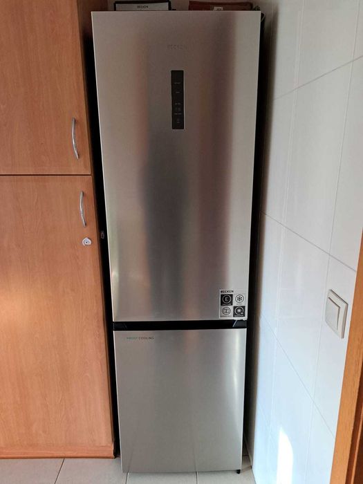 Frigorífico Becken BC5189 IX – 238L + 98L – Excelente estado – 350€