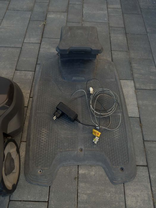 Husqvarna Automower 306 – robot koszący – stan idealny – 3 lata
