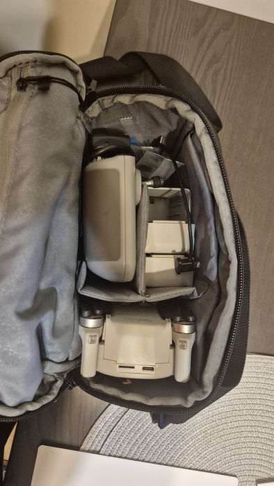 Dron DJI Mini 3 super stan! 3 baterie, ładowarka, śmigła, torba