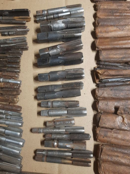 Плашки,мечики, микрометр 25мм,свёрла, развёртки СССР