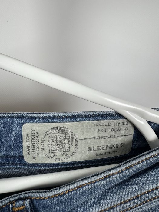 Diesel Sleenker jeansy spodnie jeansowe dżinsy W30 L34