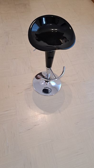 Banco alto de refeição