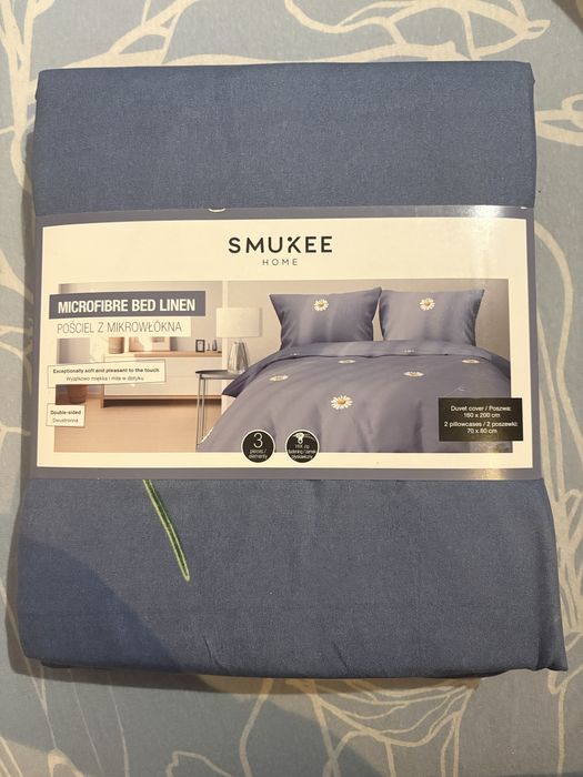 zestaw pięciu kompletów pościeli