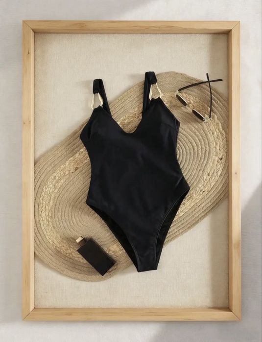 Суцільний купальник