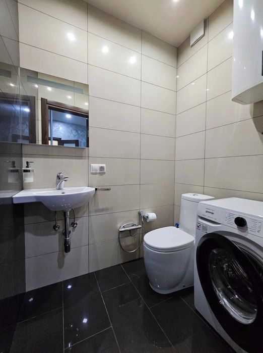 Продаж 3к.квартири з якісним, дорогим ремонтом! Київ.