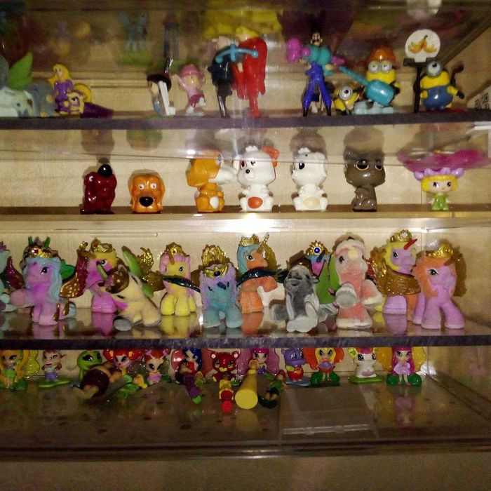 киндери обмен новие  в капсулах