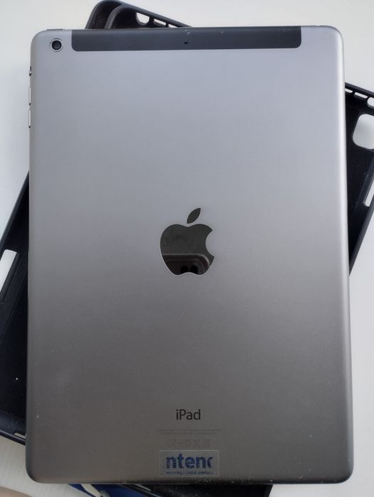 Планшет iPad       .
