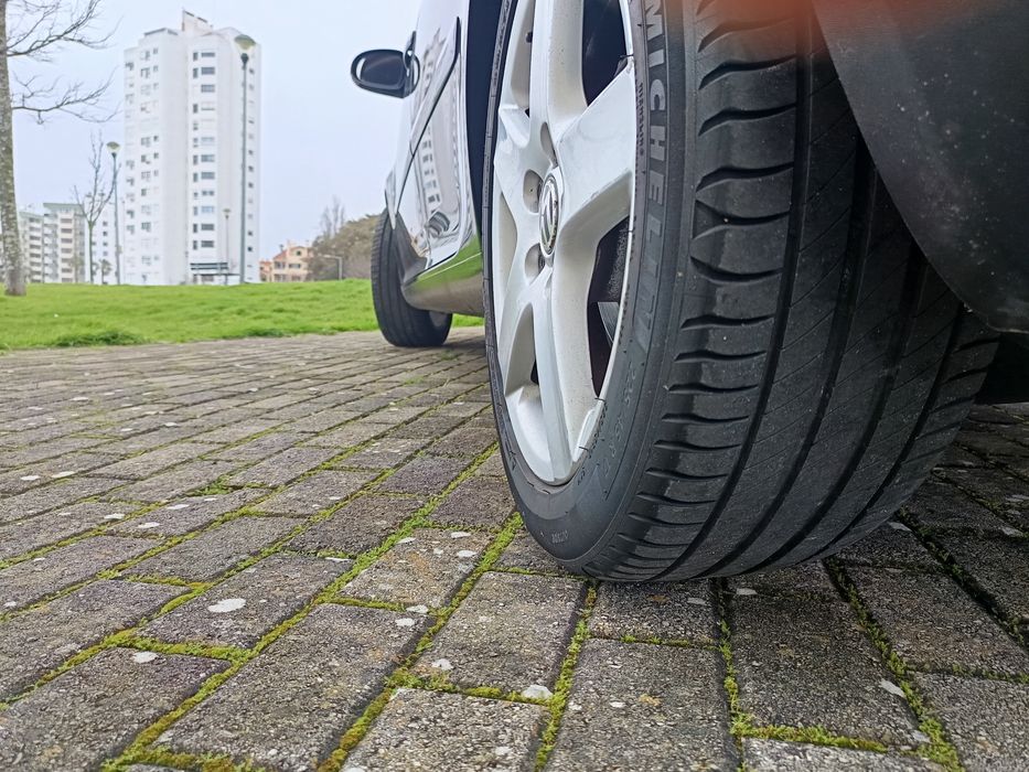 VW Golf V - 2.0 TDI 140cv- DSG - 2004 Nacional