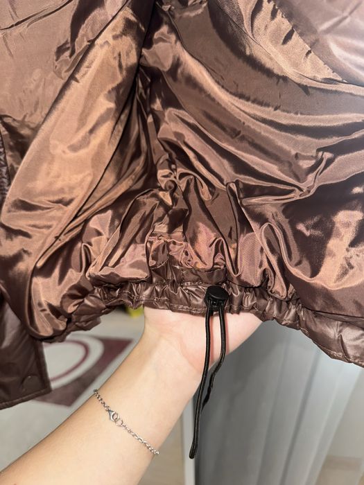 Пуховик шоколадний глянцевий S