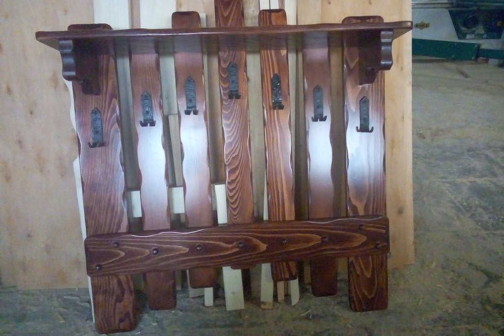 Вішак - полка з дерева, Вішак Добряк