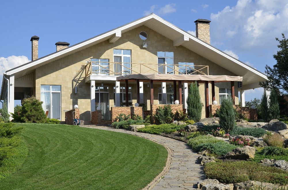 Продам дом с.Орловщина на берегу реки