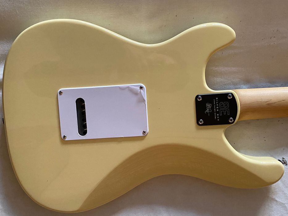 PRS Silver Sky SE Moon White