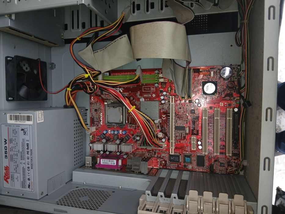 Продам материнскую плату