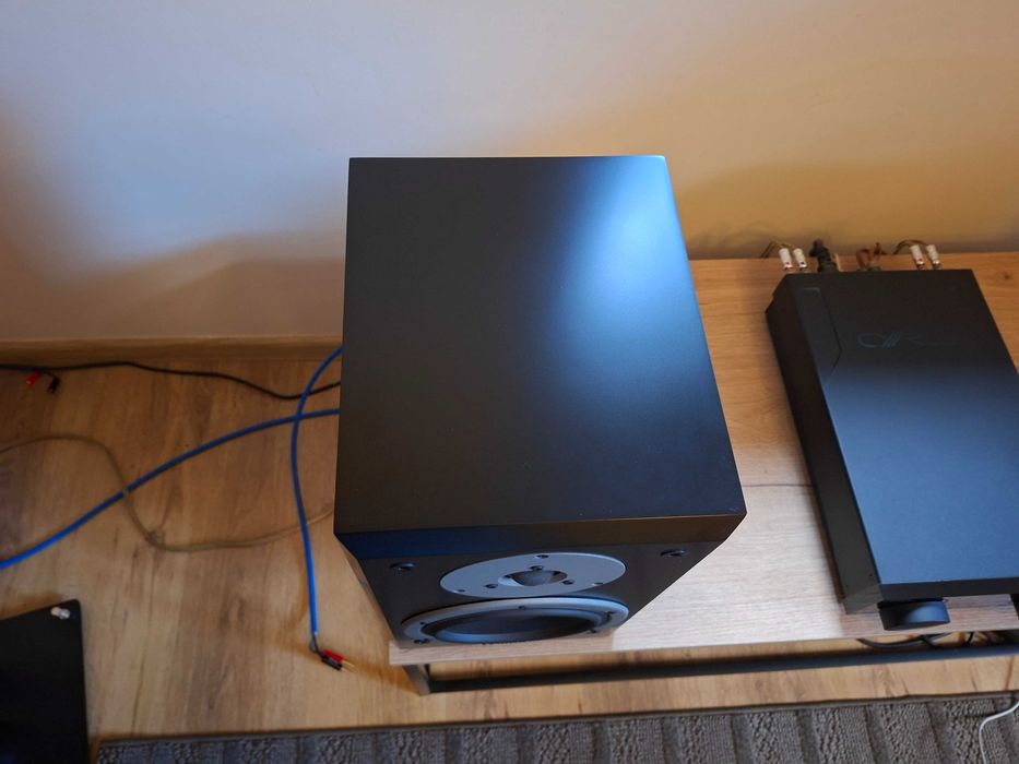 Kolumny Dynaudio Emit M20