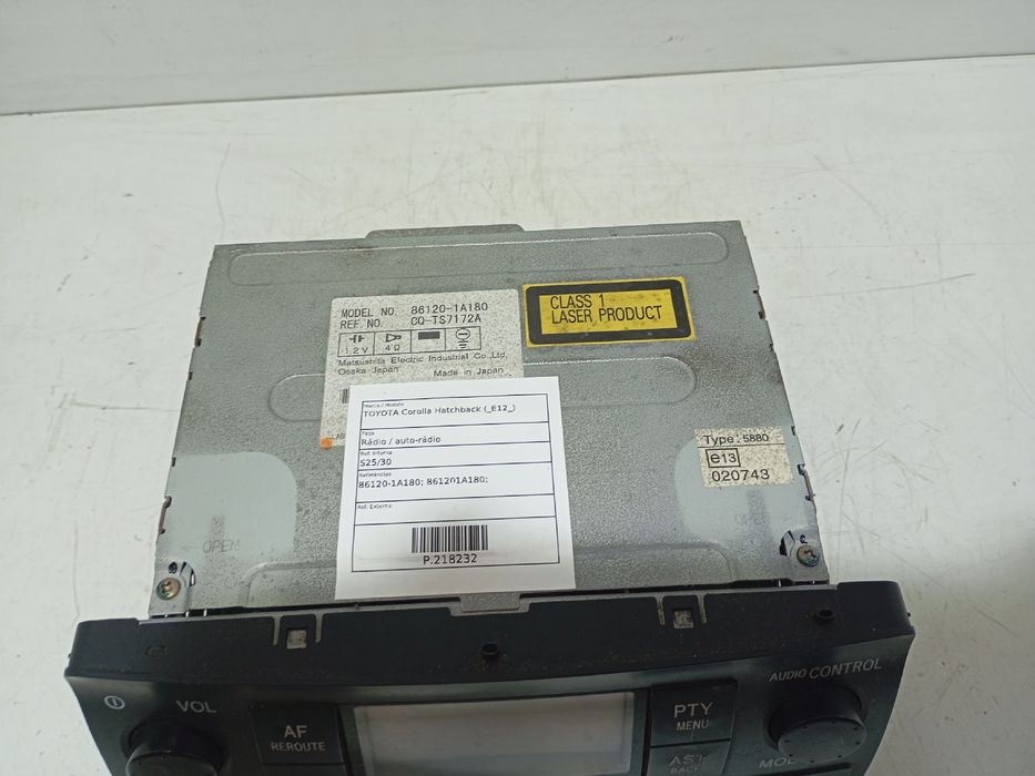 Rádio / auto-rádio TOYOTA Corolla Hatchback (_E12_)