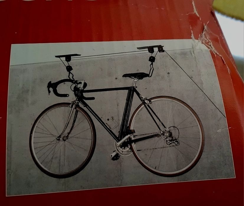 Suporte para bicicleta de fixar no tecto!