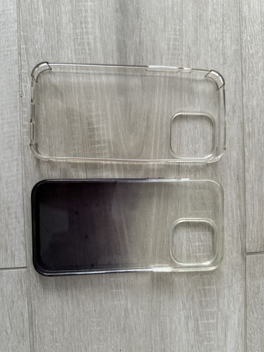 Продам чохли та аксесуари для iPhone 15 pro max кросбоді та силікон