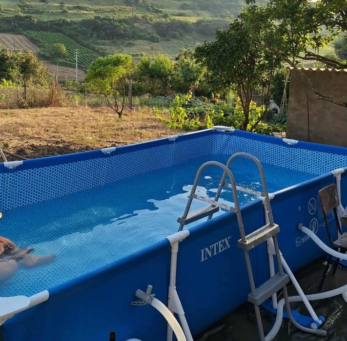 Piscina com purificador e clorador