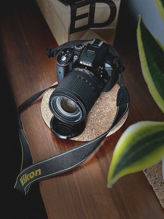 Lustrzanka Nikon D5300 + 18-140mm VR + torba Lowepro | zestaw