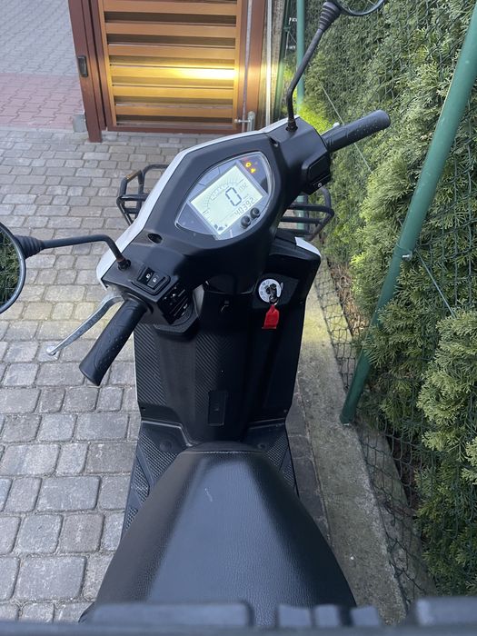 Skuter Sym Xpro 50 4T  2021 rok