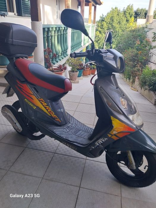 Vendo mota usada