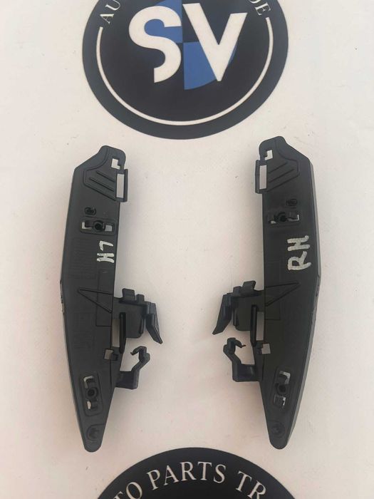 Направляюча переднього бампера 51117399981 BMW X3 G01 G02 51117399982