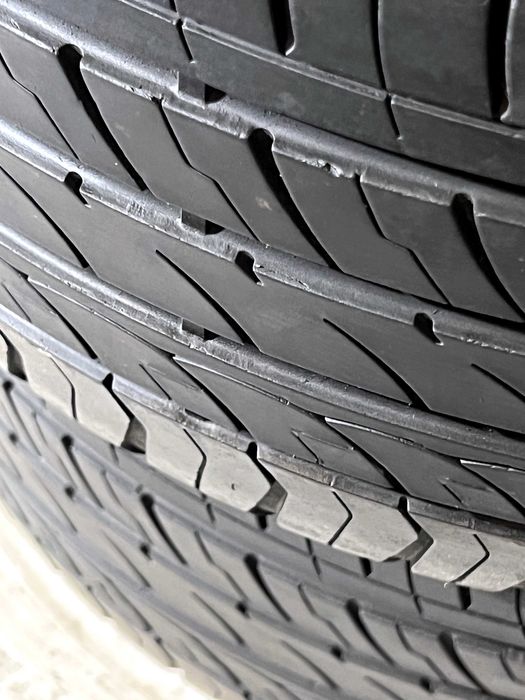 Pneus Sunitrac Focus 9000 - 235/35/19 - Excelentes