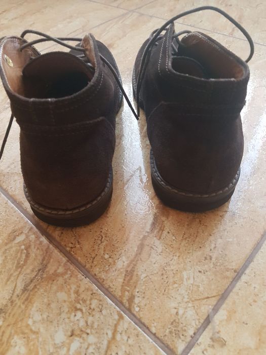 Очень качественные мужские итальянские замшивые ботинки