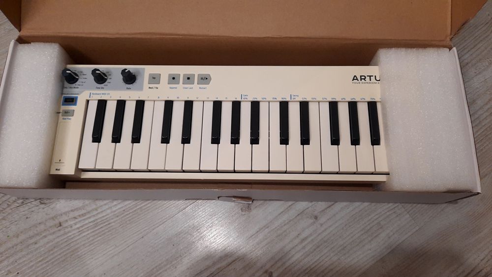 Arturia keystep 32 midi клавіатура контролер