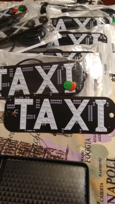 Taxi LED табличка на стекло двухцветные шашка такси USB на лобовое
