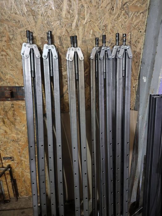 Вайми струбцина .