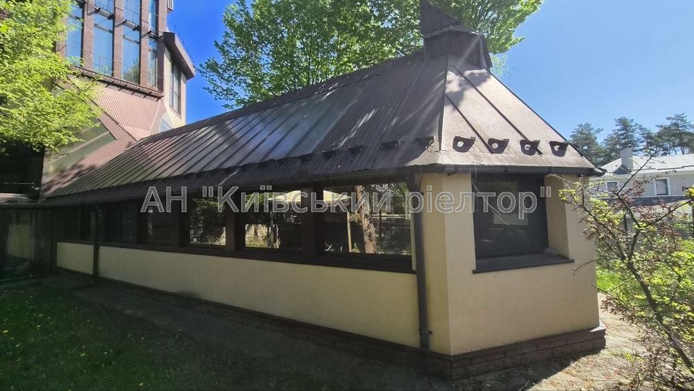 Оренда розкішного будинку 450 кв.м, у Віті-Поштовій, вул. Незалежності 2