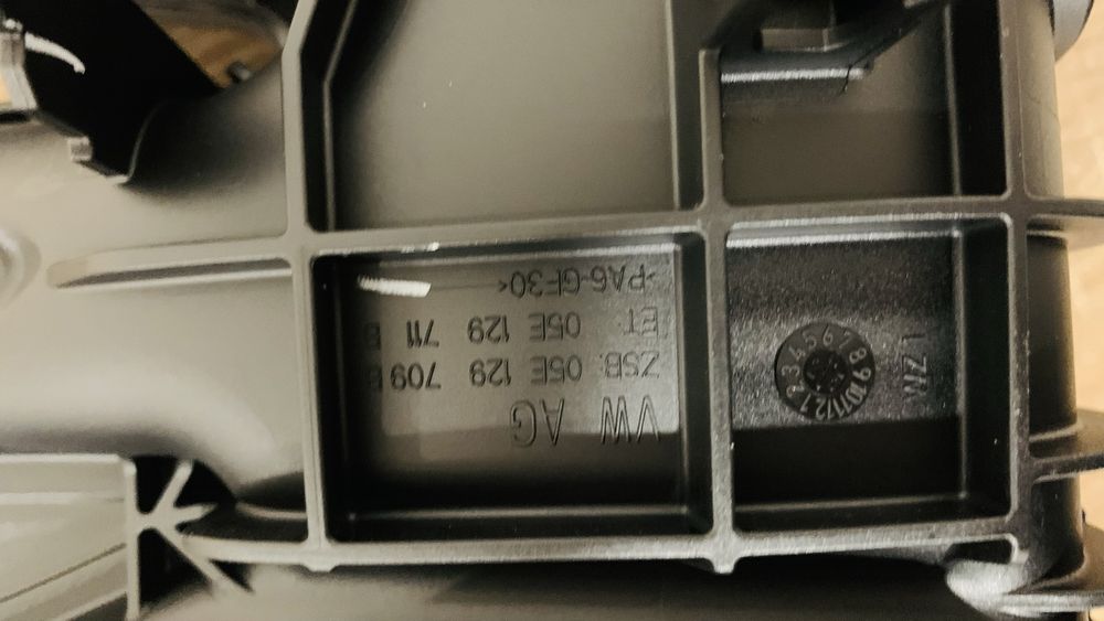 Продам впускний колектор 1.5 TSI — 05E129709B